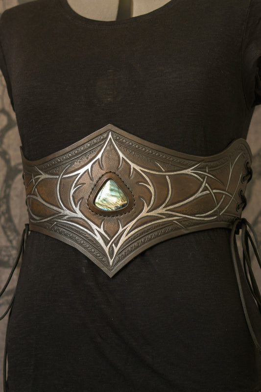 Dark elven belt with labradorite stone