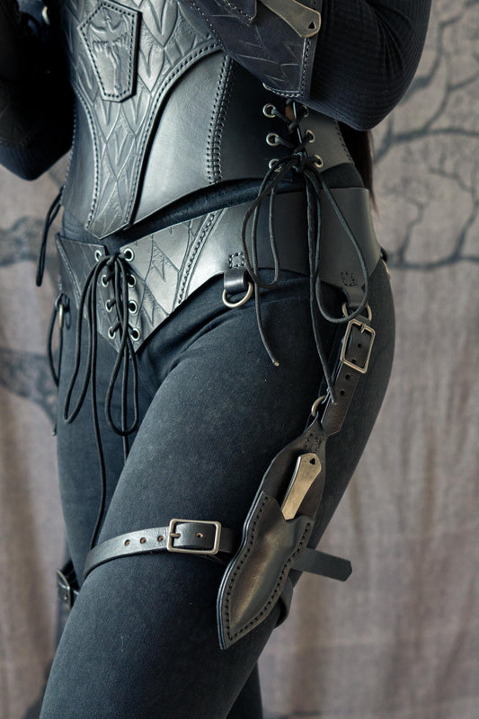 Belt & leg sheaths - Dragon rider armour